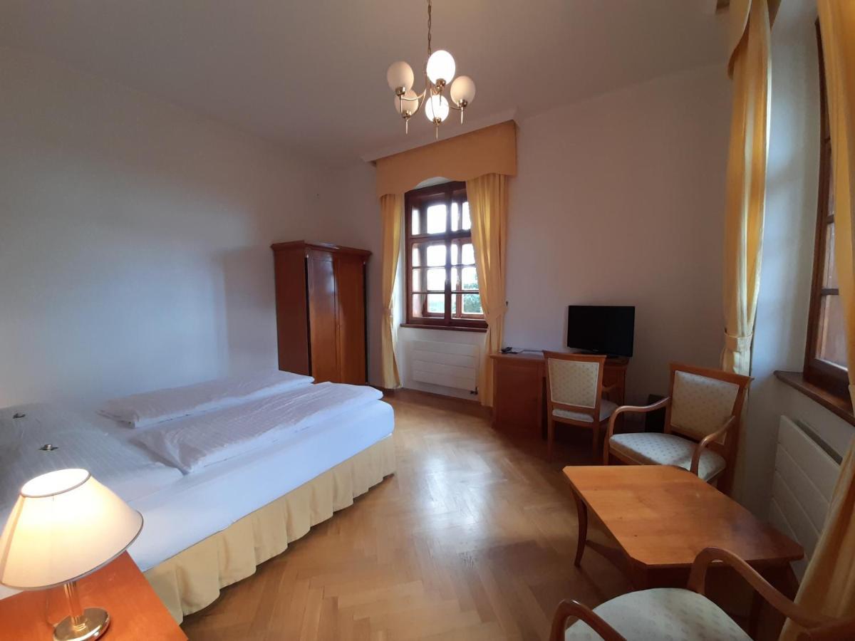 Wellness Hotel Zamecek Jetřichovice 外观 照片