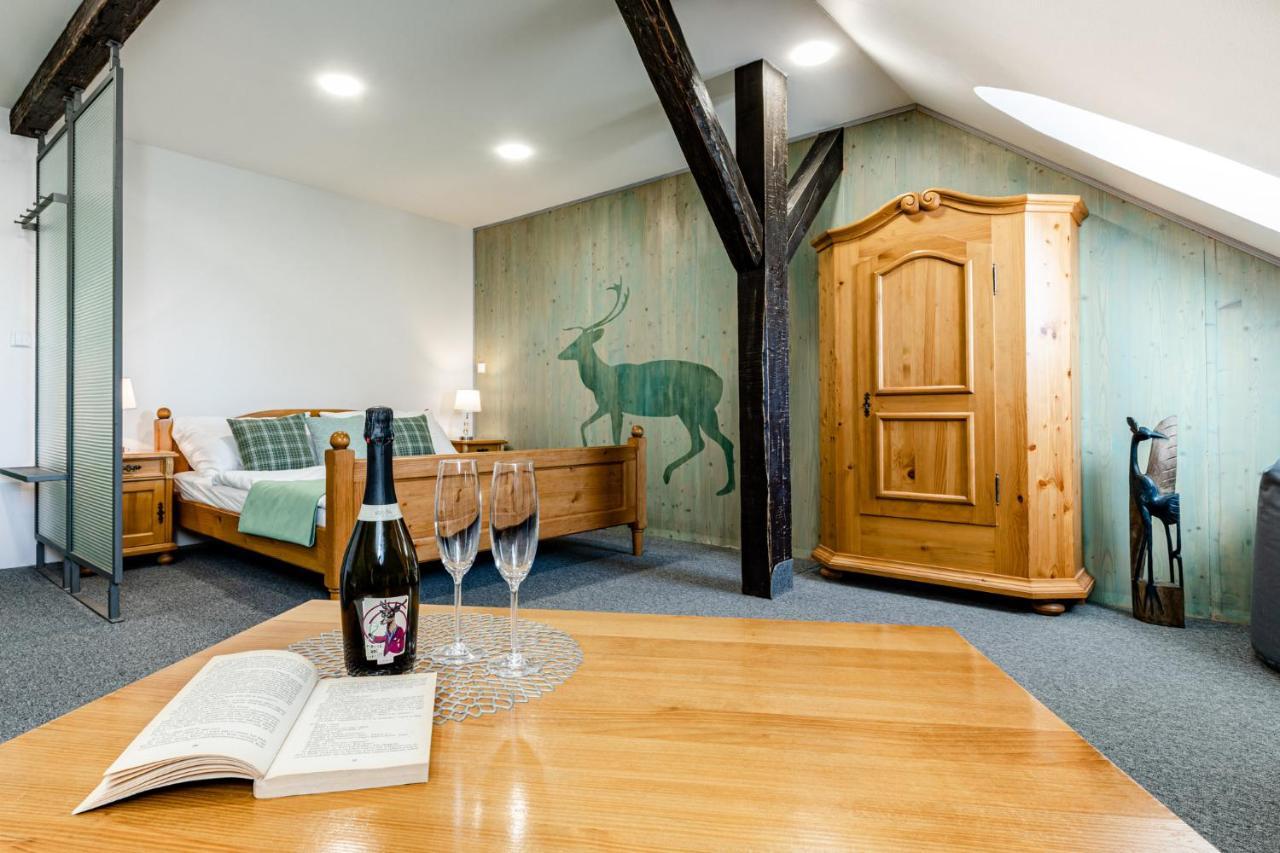 Wellness Hotel Zamecek Jetřichovice 外观 照片