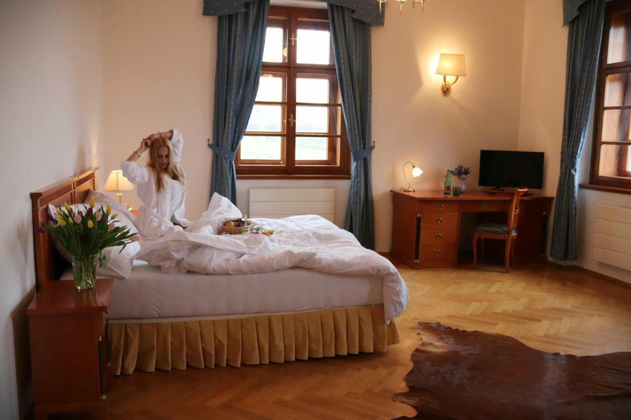 Wellness Hotel Zamecek Jetřichovice 外观 照片