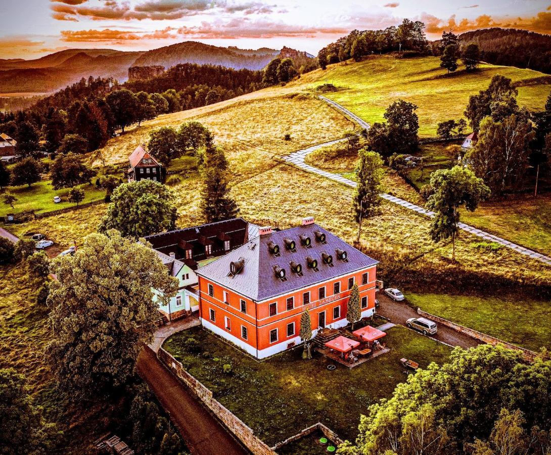 Wellness Hotel Zamecek Jetřichovice 外观 照片